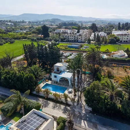 Anemone With Private Pool And Jacuzzi In Paphos וילה Polis